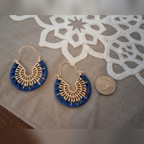 💥SALE💥NEW Blue & Gold Bohemian Earrings - Picture 2 of 4
